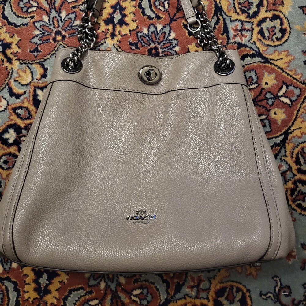Coach shoulder bag with chain straps